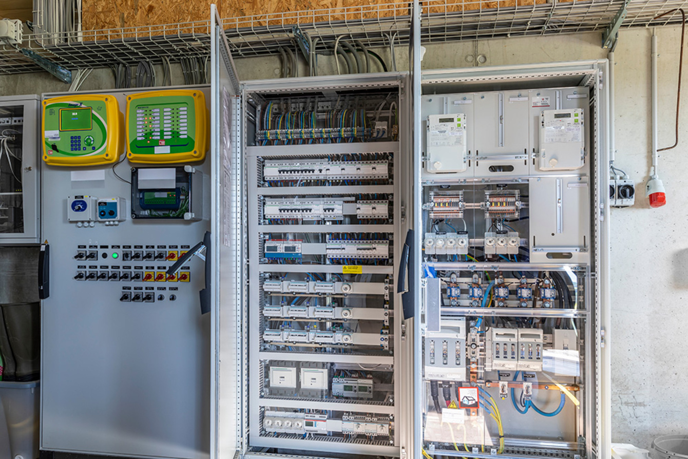 Nieder­spannungs­anlagen bei Elektro Ullrich GmbH in Weikersheim