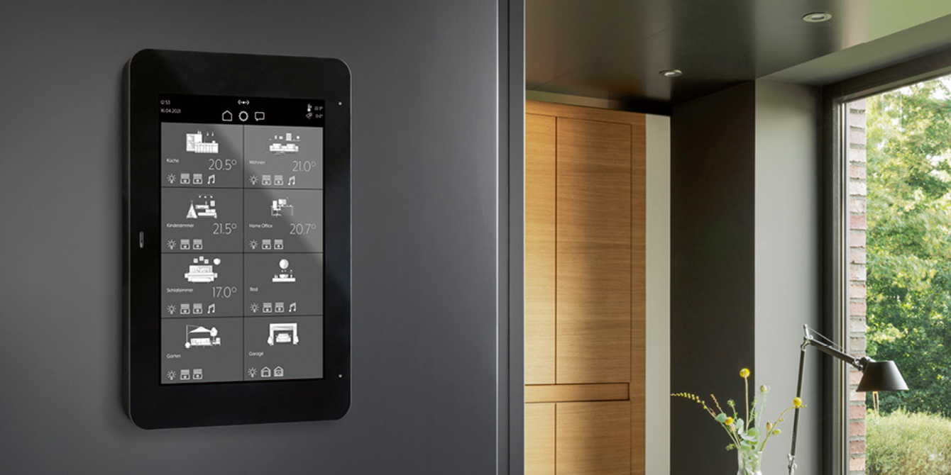 JUNG Smart Panel 8 bei Elektro Ullrich GmbH in Weikersheim